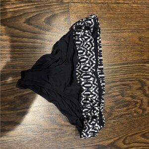 Carmen Marc Valvo Black and White Swimwear